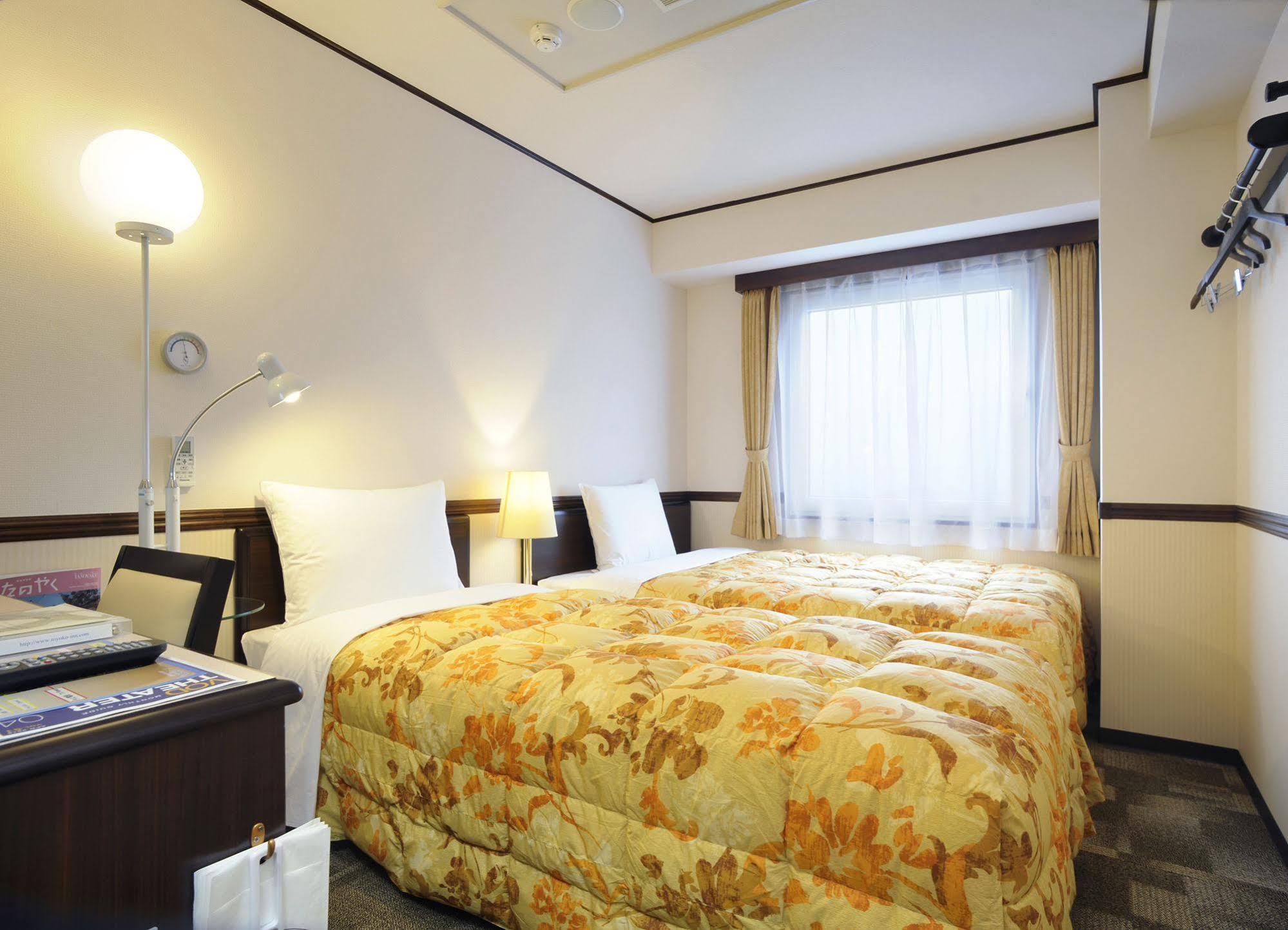 Toyoko Inn Sakudaira-Eki Asama-Guchi Extérieur photo