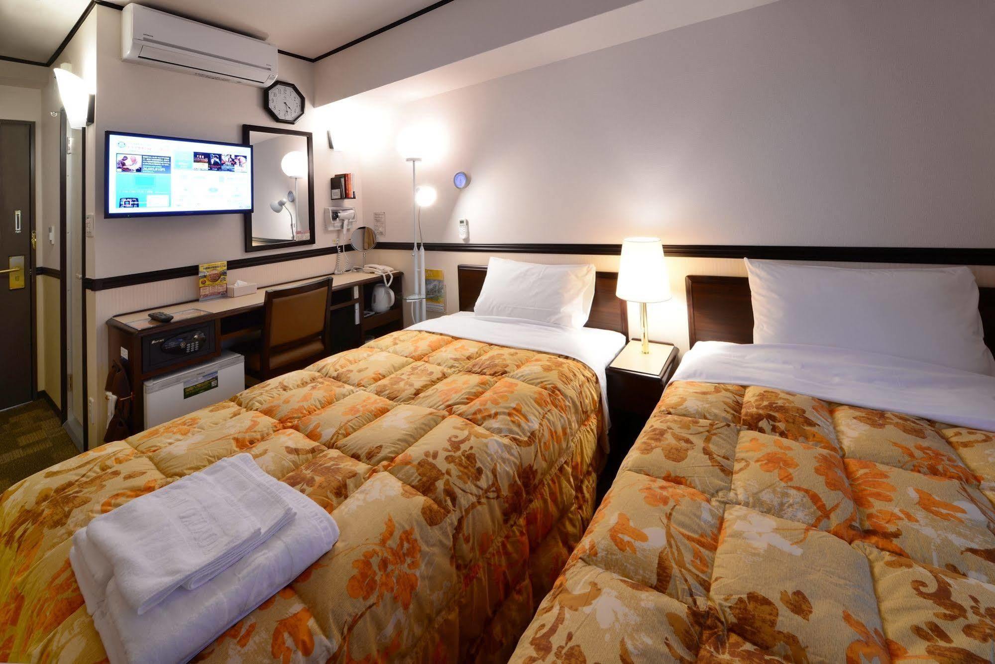 Toyoko Inn Sakudaira-Eki Asama-Guchi Extérieur photo