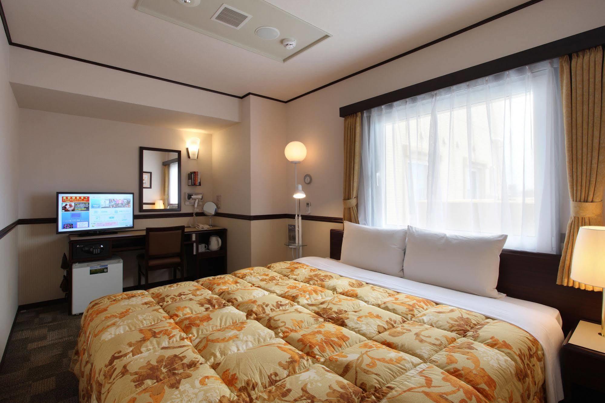 Toyoko Inn Sakudaira-Eki Asama-Guchi Extérieur photo